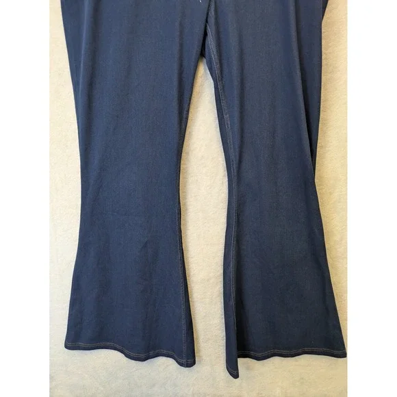 Halara Women's Size XL Crossover High Waisted Flare Leggings Dark Blue Denim NWT - Picture 3 of 9